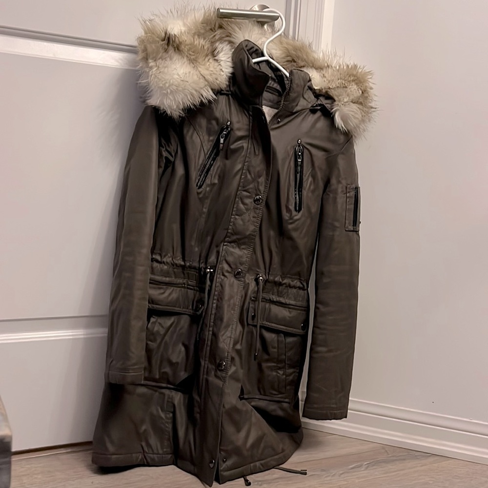 Laundry by Shelli Segal Coat with detachable faux fur hood - like new